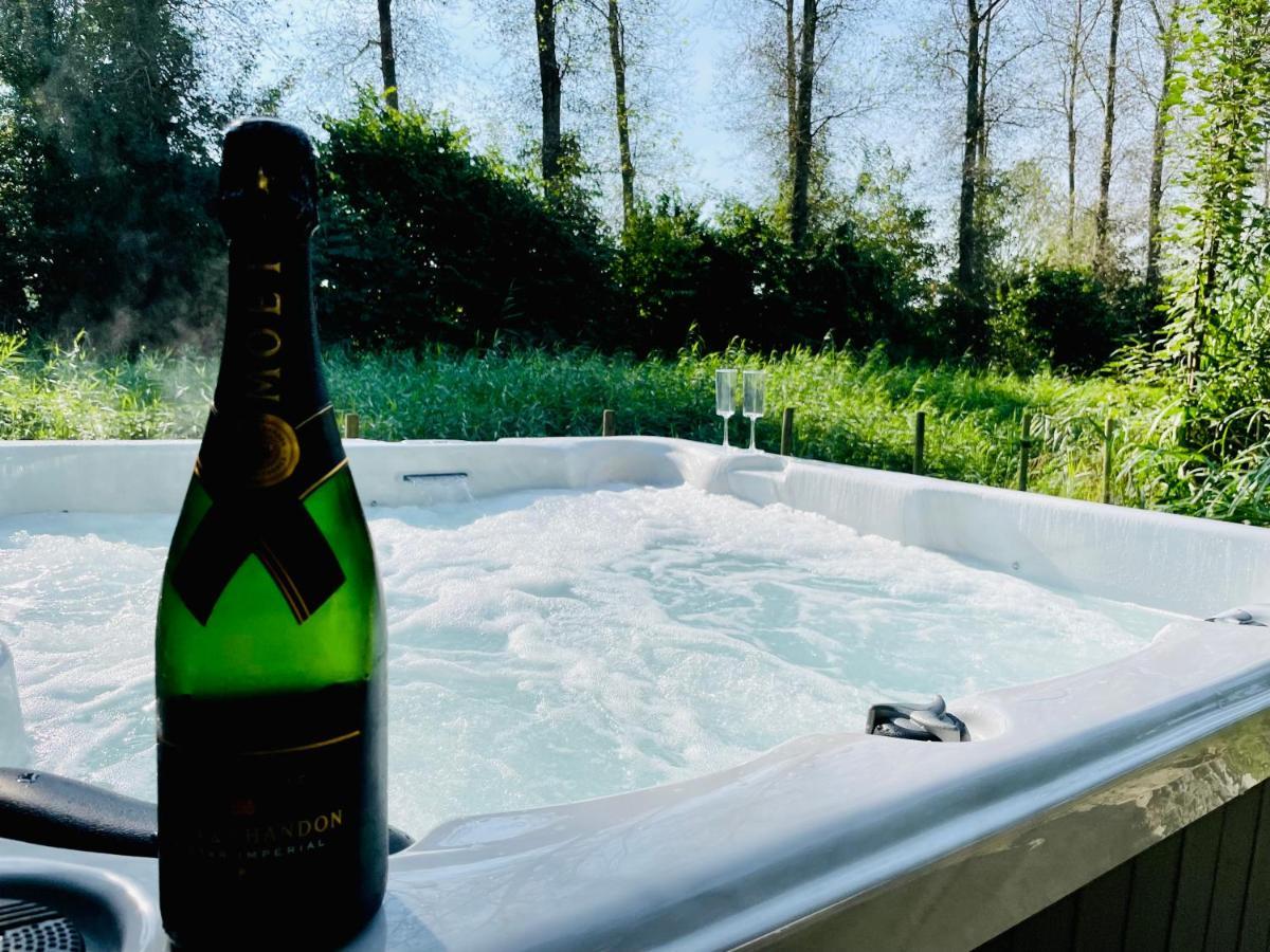 Villa Calma Rust Ruimte Luxe Inclusief Private Jacuzzi Ζεεβόλντε Εξωτερικό φωτογραφία
